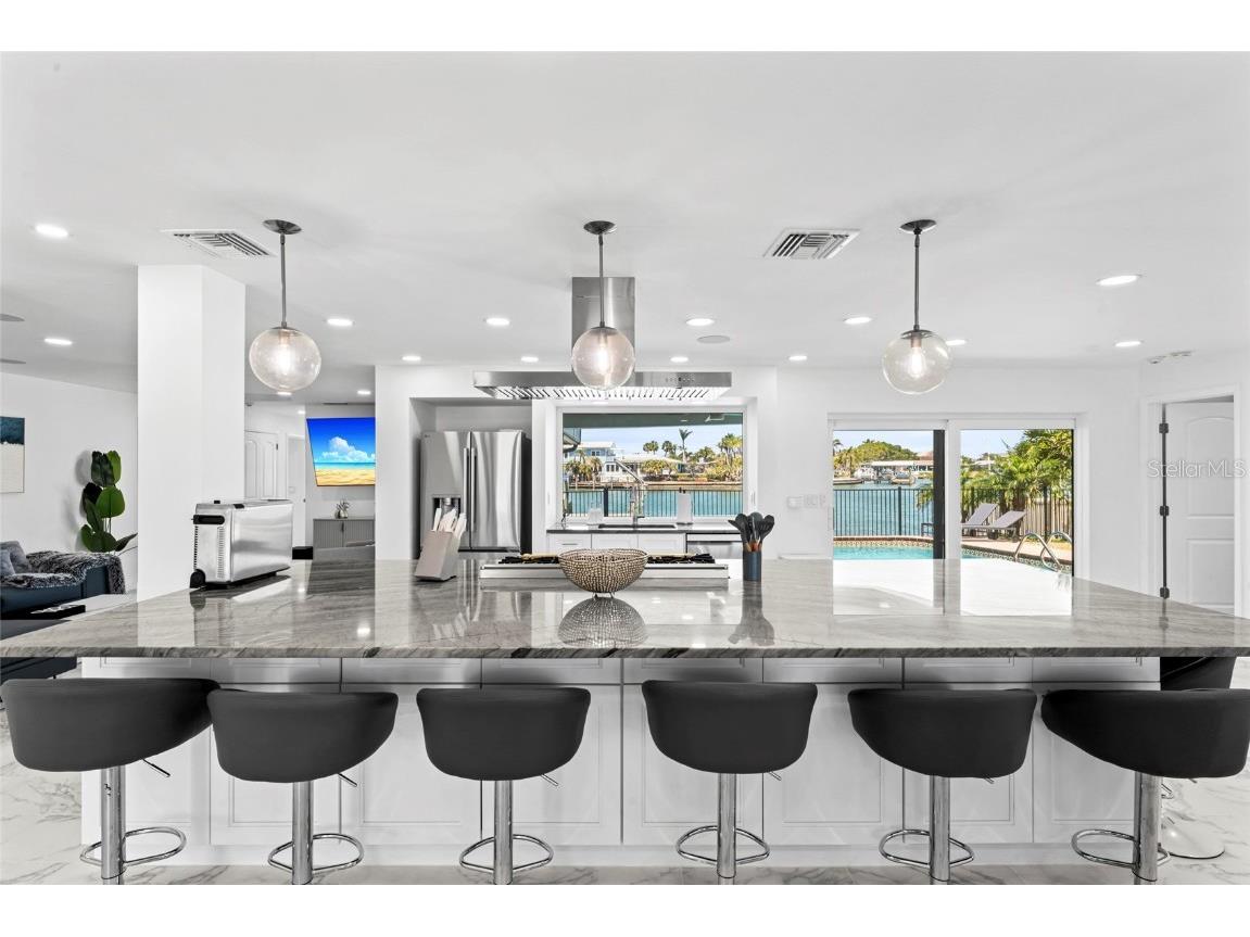 340 Palm Island NE Clearwater FL 33767 TB8361277 image9