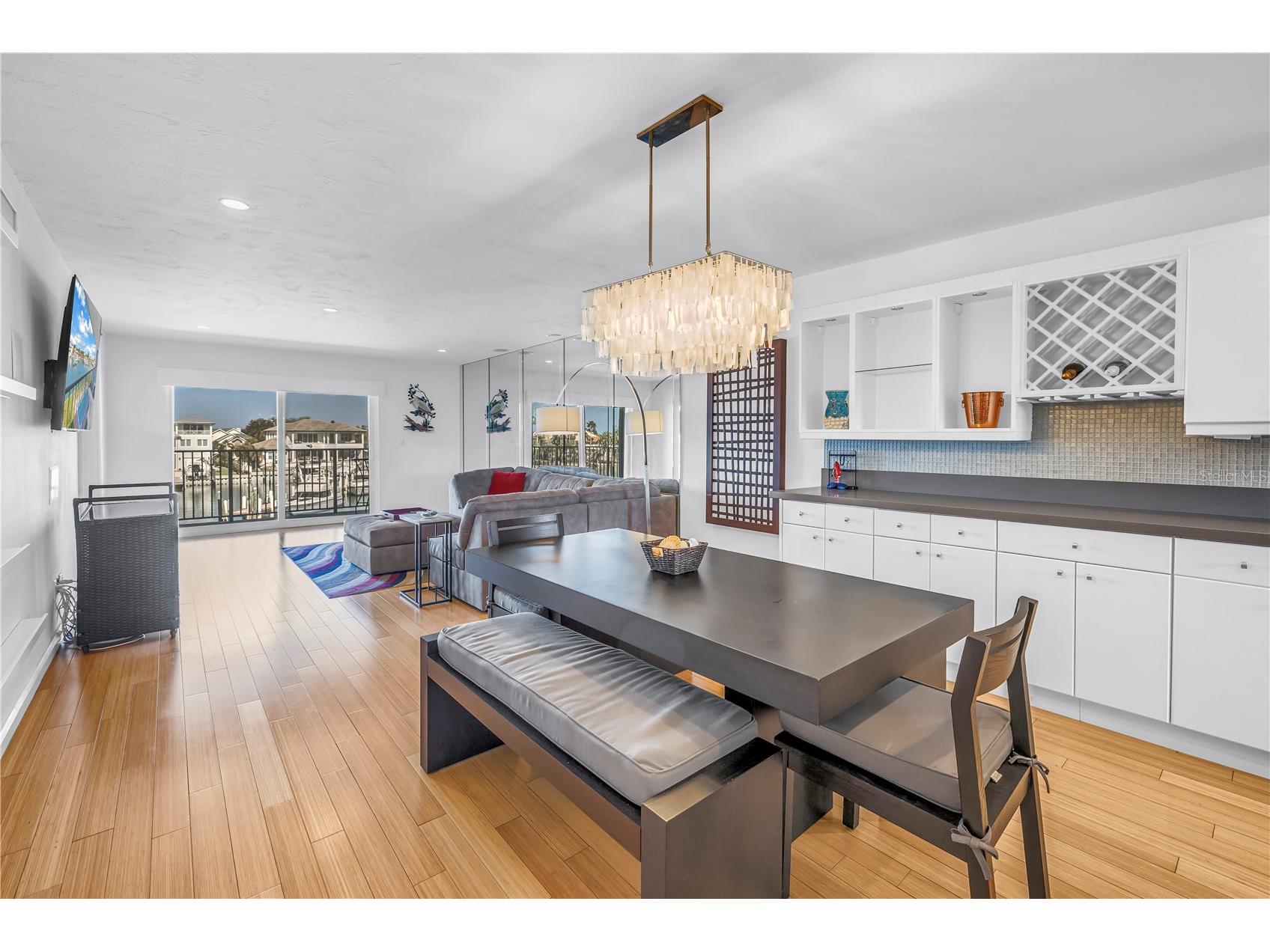 340 Pinellas Bayway S #307 Tierra Verde FL 33715 - TIERRA VERDE GRAND CANAL TB8483818 image1