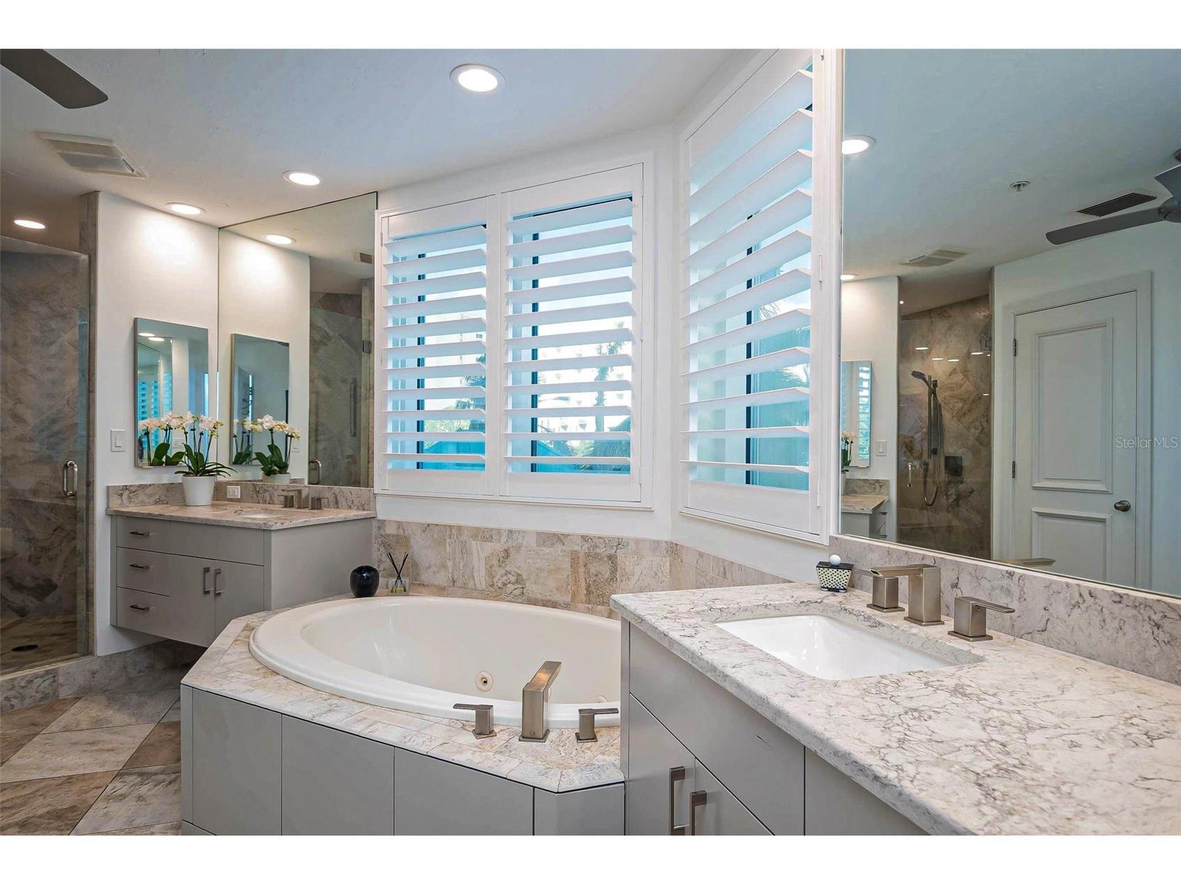 340 S Palm Avenue #11 Sarasota FL 34236 - SARASOTA BAY O6355814 image26