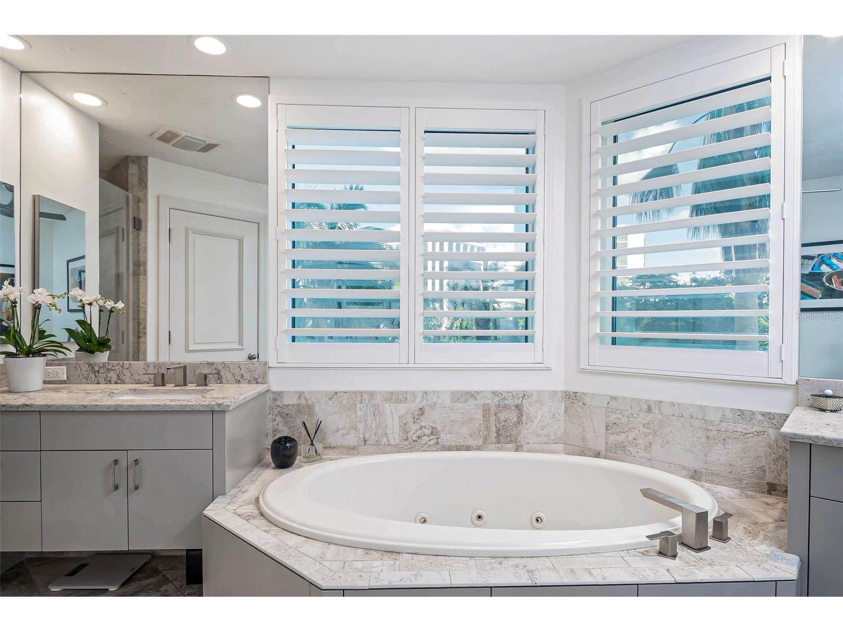 340 S Palm Avenue #11 Sarasota FL 34236 - SARASOTA BAY O6355814 image27