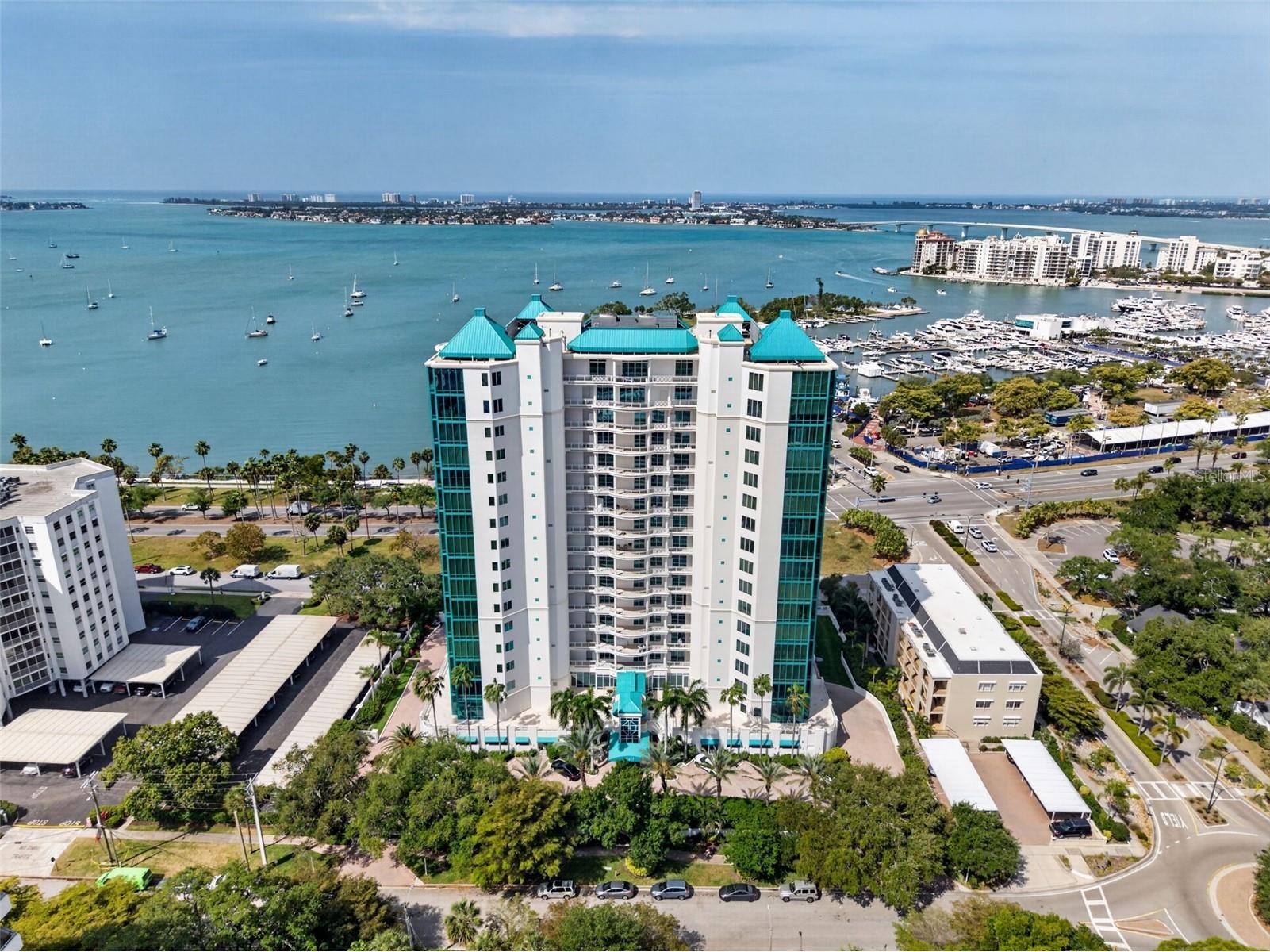340 S Palm Avenue #14 Sarasota FL 34236 - SARASOTA BAY A4690211 image1