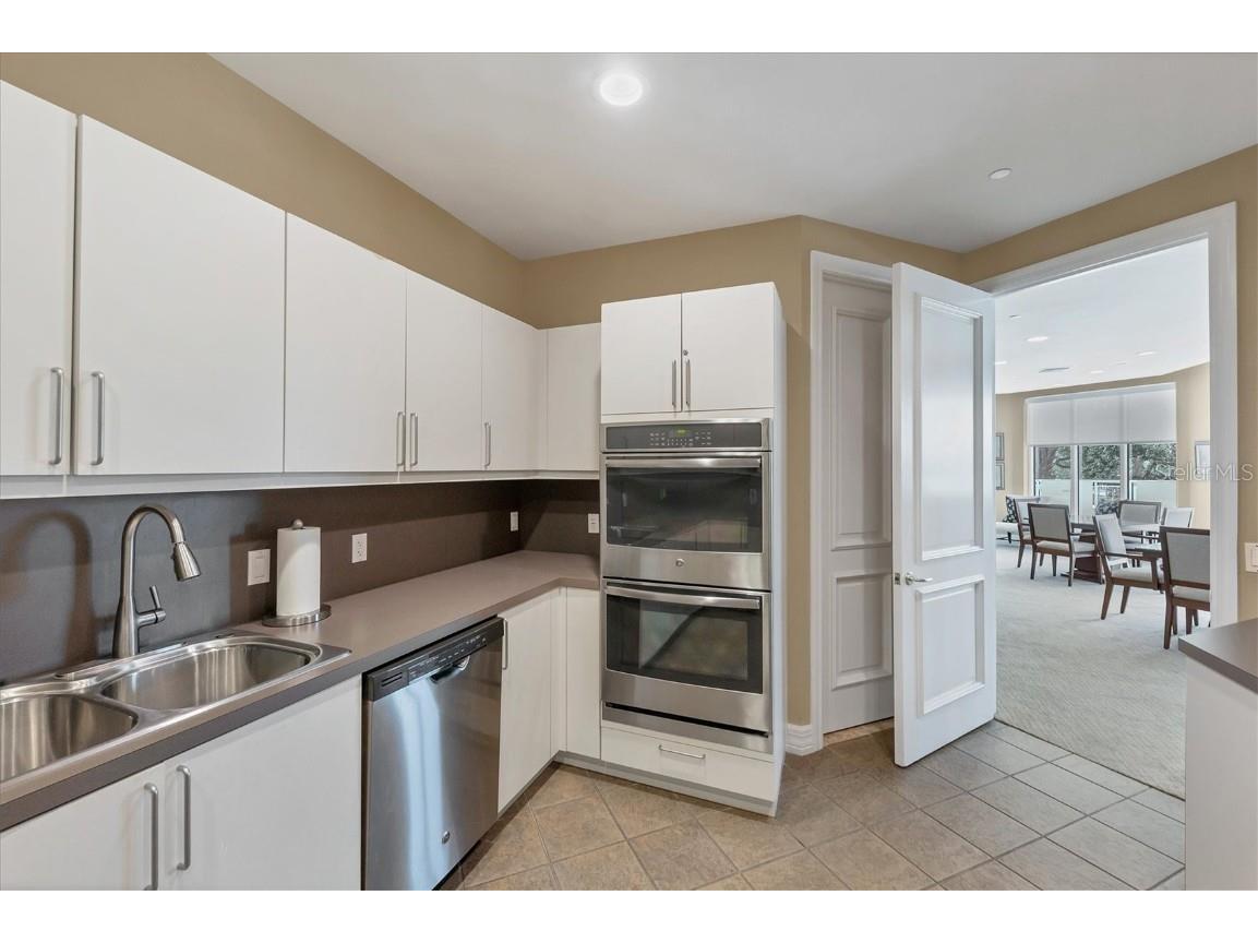 340 S Palm Avenue #32 Sarasota FL 34236 A4670760 image41