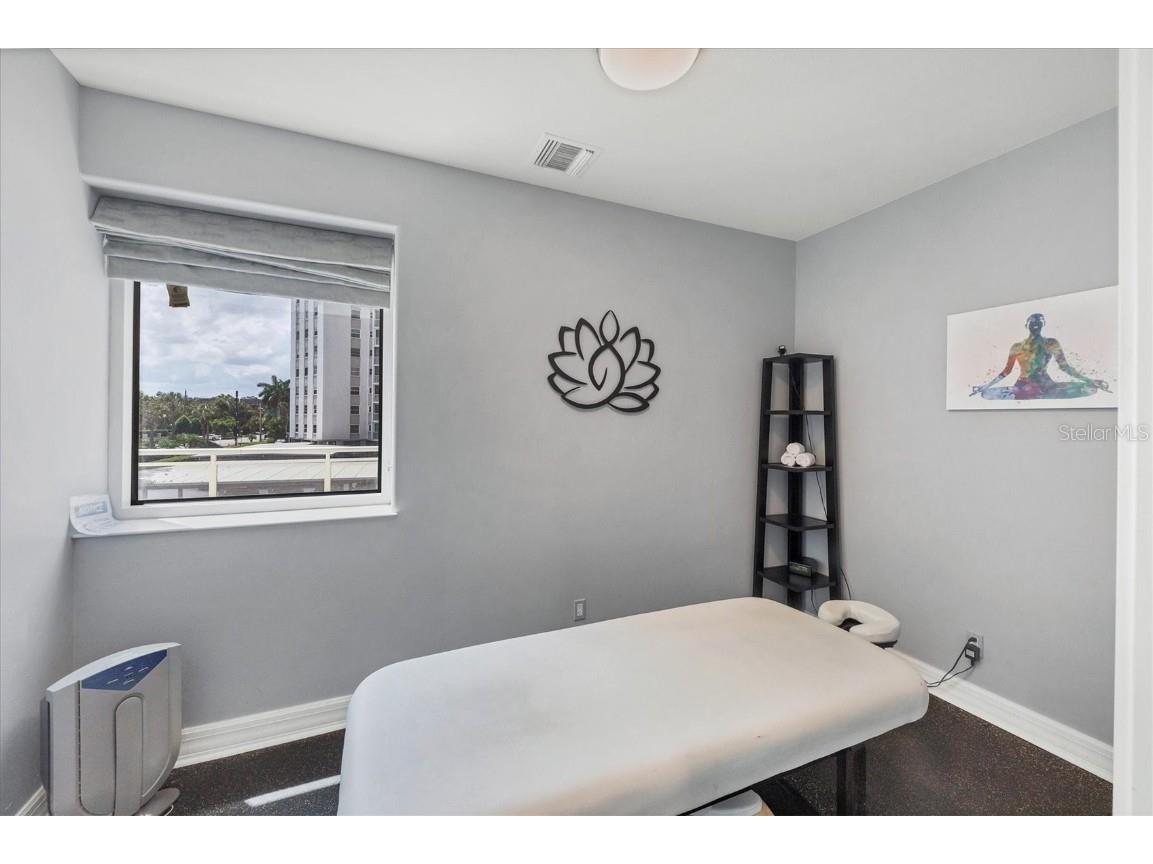 340 S Palm Avenue #32 Sarasota FL 34236 A4670760 image45