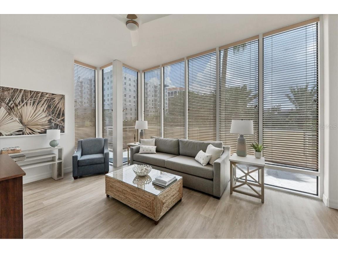 340 S Palm Avenue #32 Sarasota FL 34236 A4670760 image51