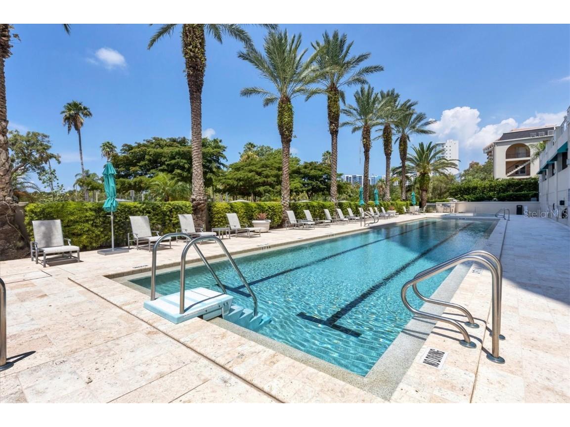 340 S Palm Avenue #32 Sarasota FL 34236 A4670760 image56