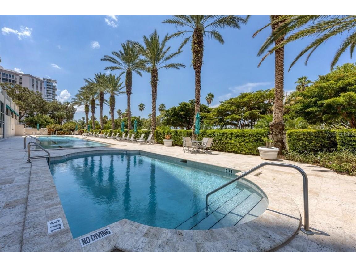 340 S Palm Avenue #32 Sarasota FL 34236 A4670760 image57