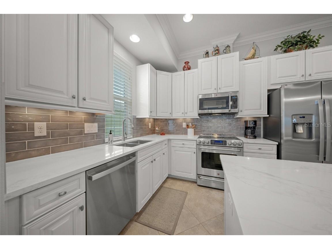 340 Sapphire Lake Drive #201 Bradenton FL 34209 A4664383 image8