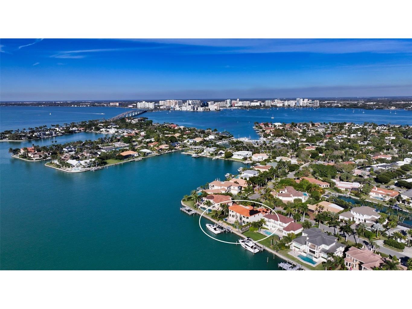 340 W Royal Flamingo Drive Sarasota FL 34236 - SARASOTA BAY A4601285 image1