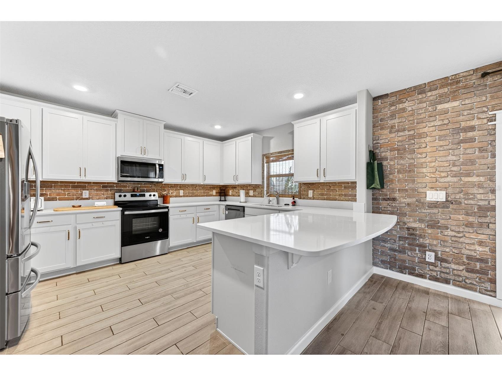 340 Wiregrass Avenue Melbourne FL 32904 V4948969 image11
