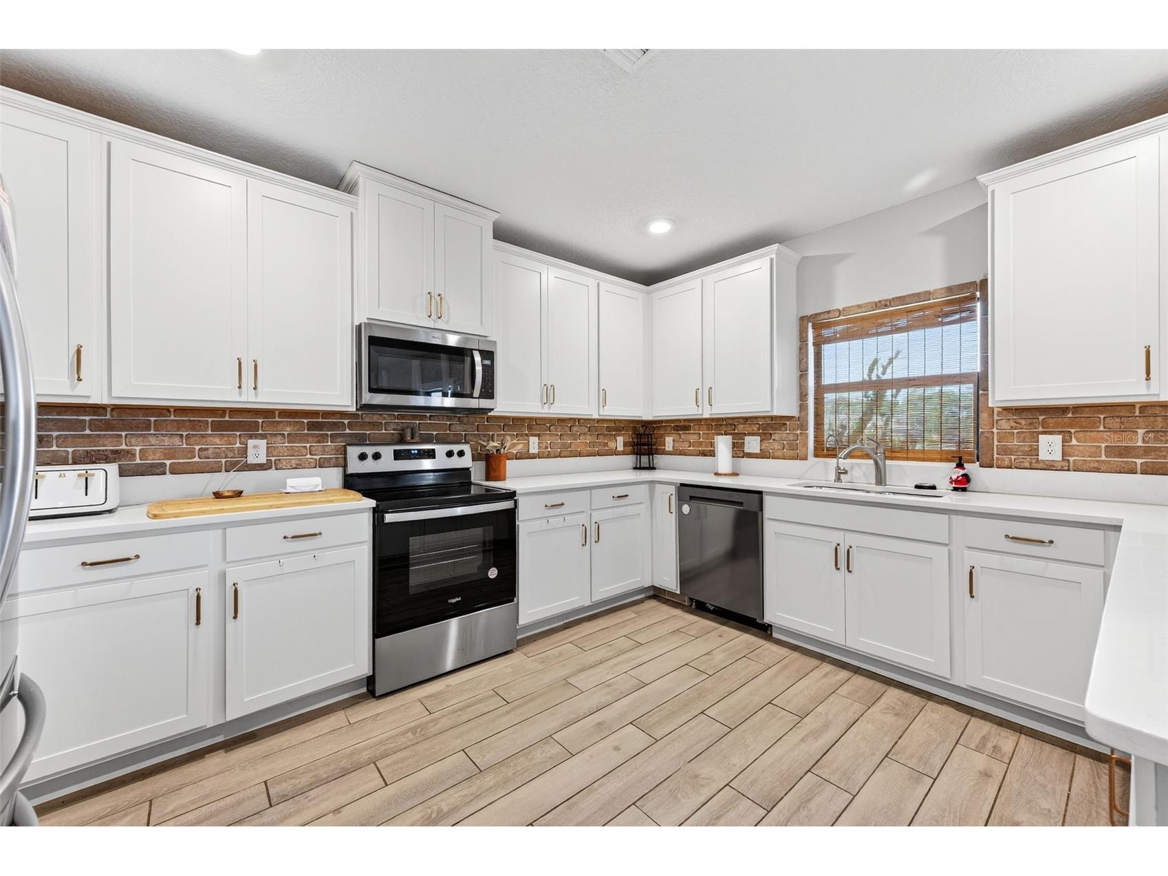 340 Wiregrass Avenue Melbourne FL 32904 V4948969 image12