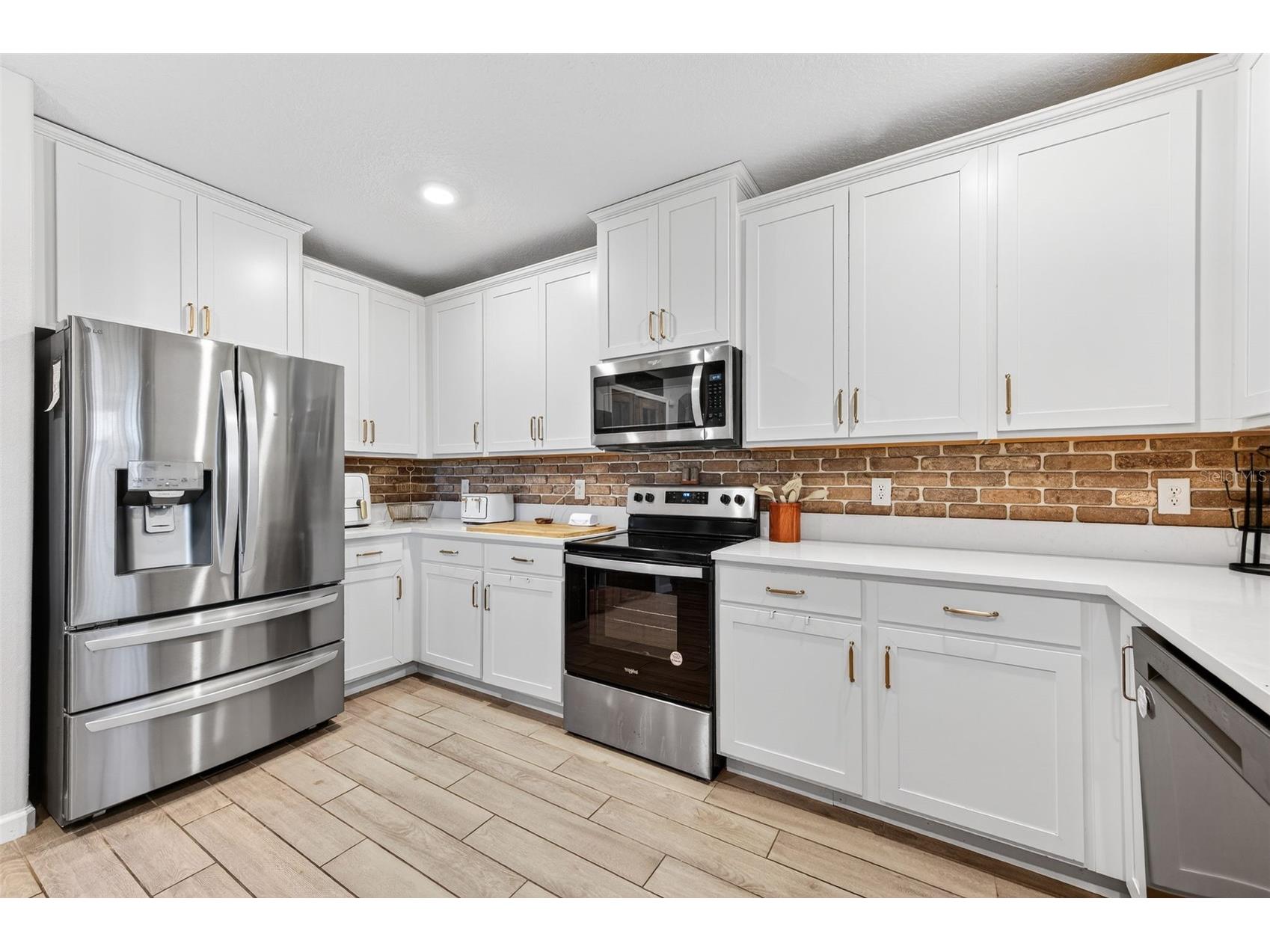340 Wiregrass Avenue Melbourne FL 32904 V4948969 image15