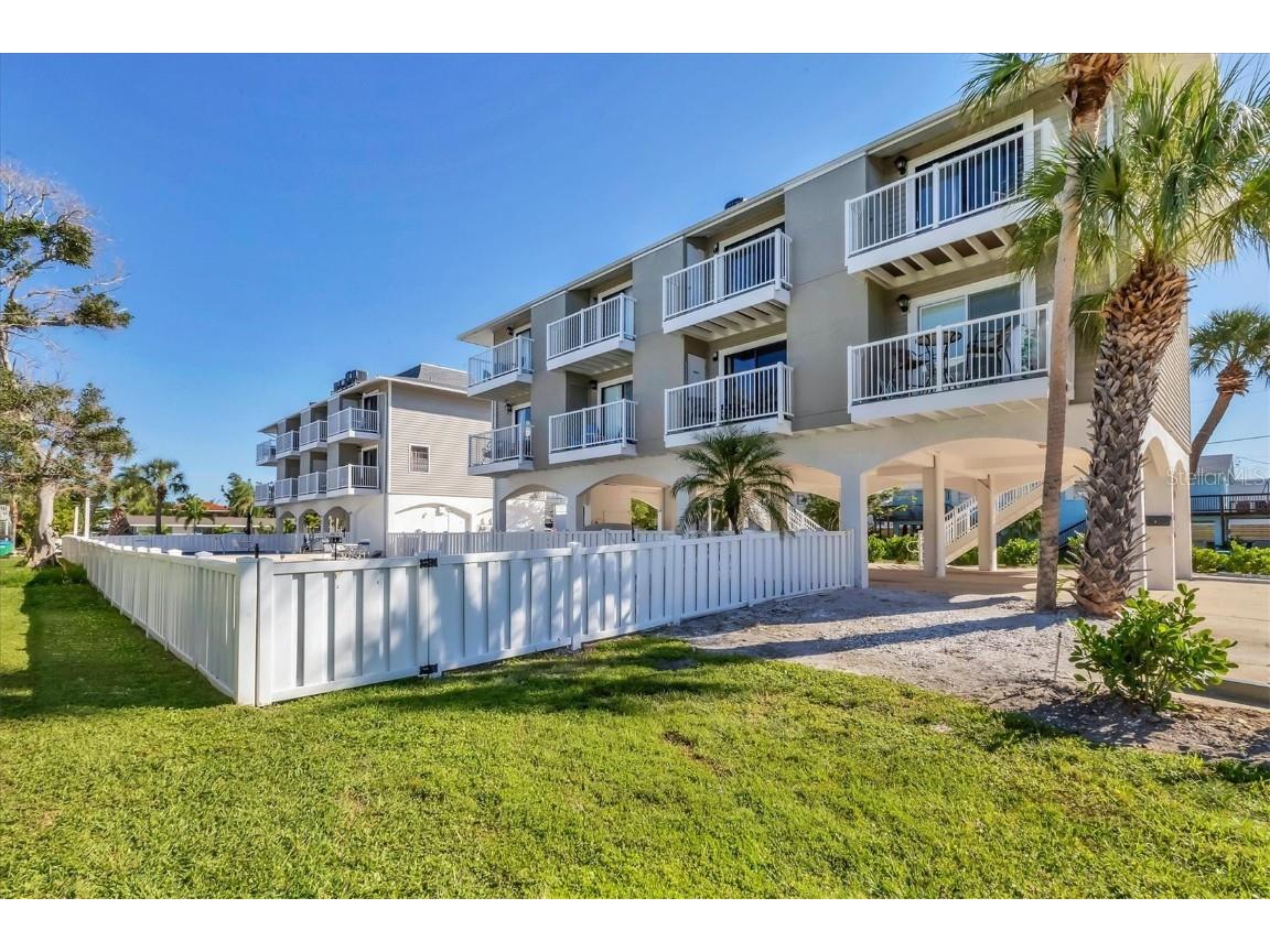 3400 6th Avenue #7 Holmes Beach FL 34217 A4669482 image4