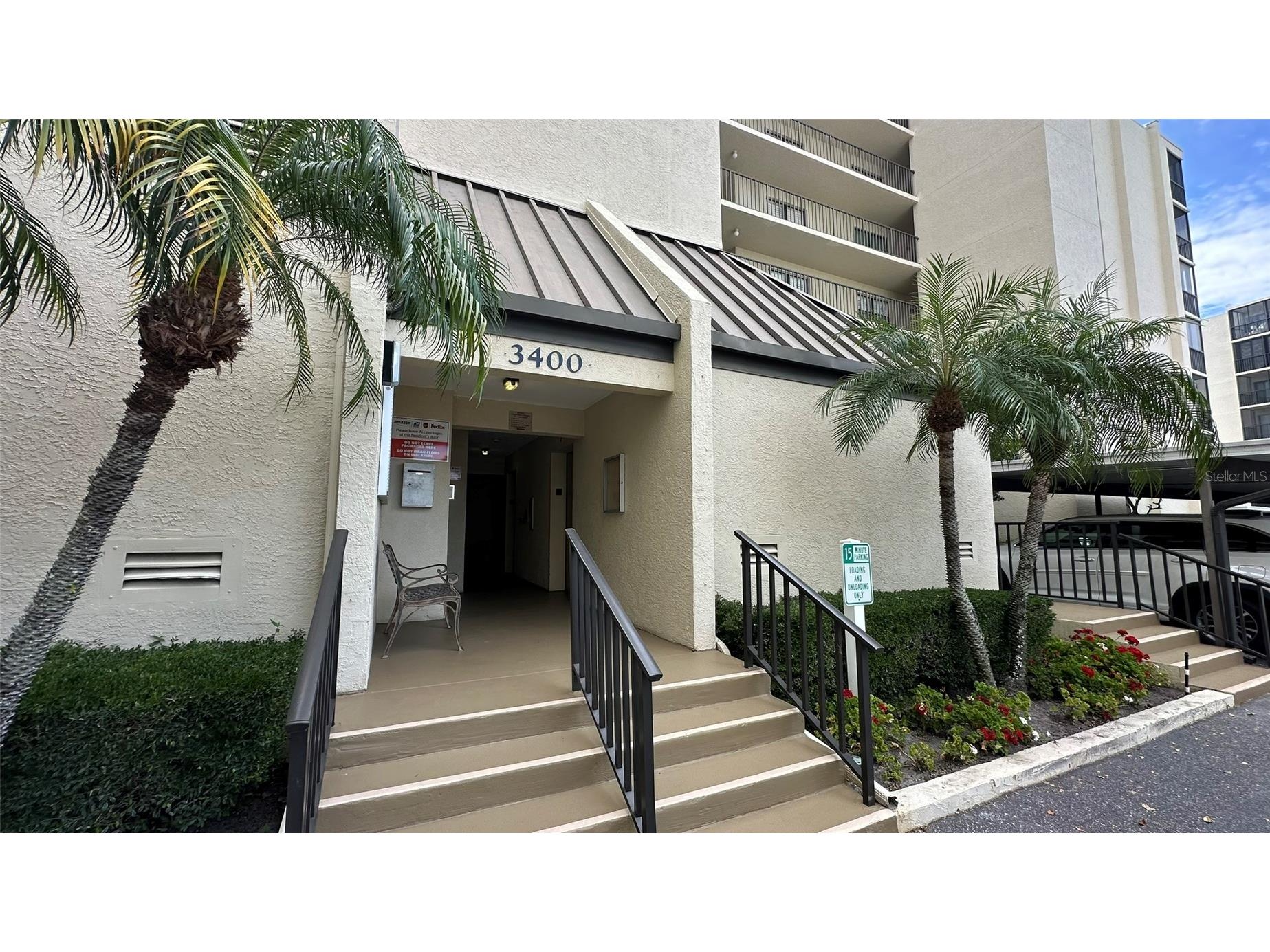 3400 Cove Cay Drive #4E Clearwater FL 33760 - TAMPA BAY-BAYSIDE BRIDGE TB8518074 image1