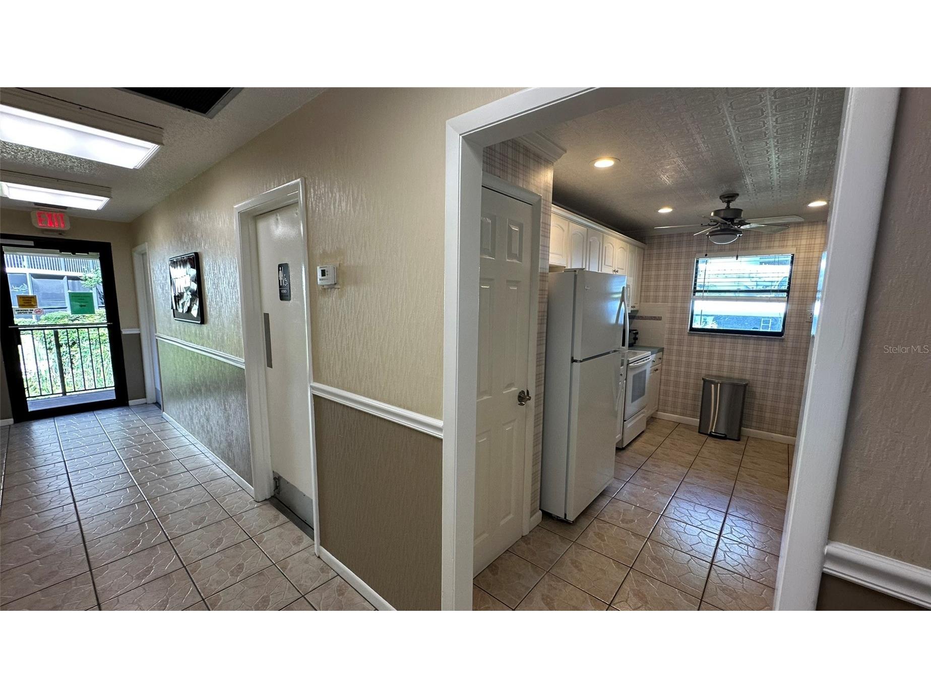 3400 Cove Cay Drive #4E Clearwater FL 33760 - TAMPA BAY-BAYSIDE BRIDGE TB8518074 image46