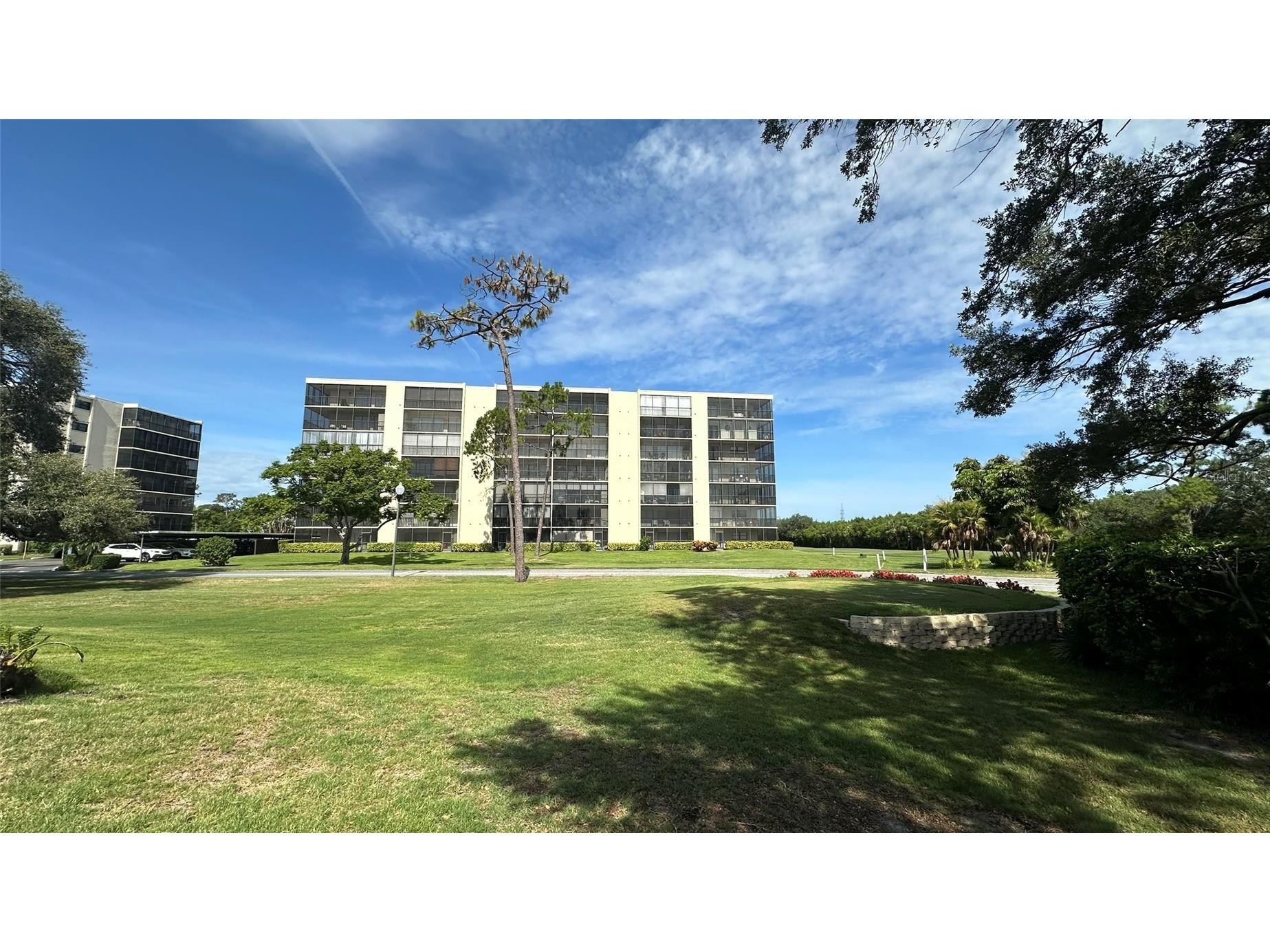 3400 Cove Cay Drive #4E Clearwater FL 33760 - TAMPA BAY-BAYSIDE BRIDGE TB8518074 image51