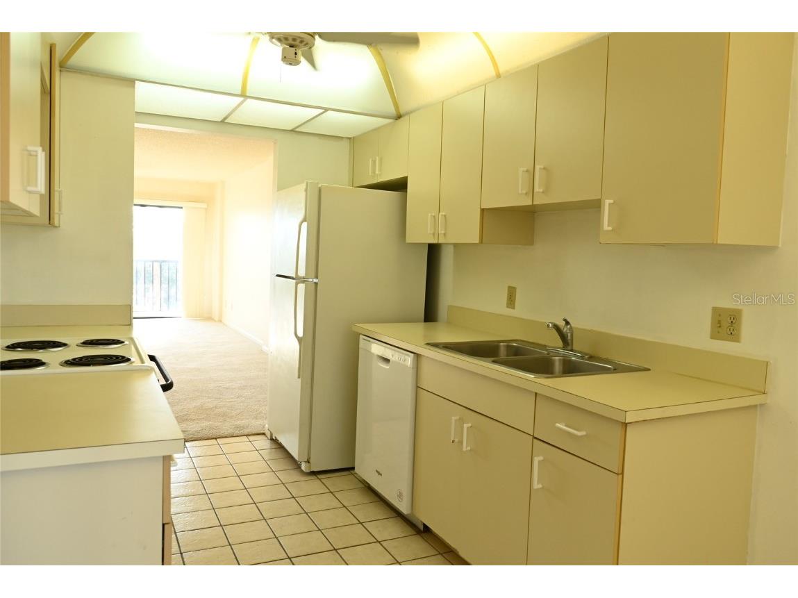 3400 Cove Cay Drive 4F, Clearwater, FL, 33760 MLS TB8312754 Edina