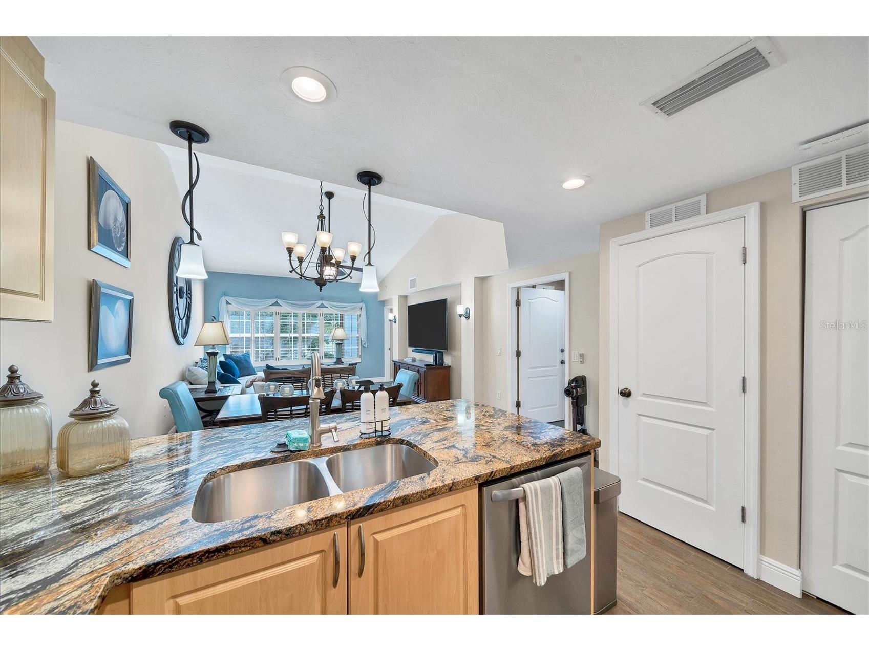 3401 54th Drive W #202 Bradenton FL 34210 A4696645 image11