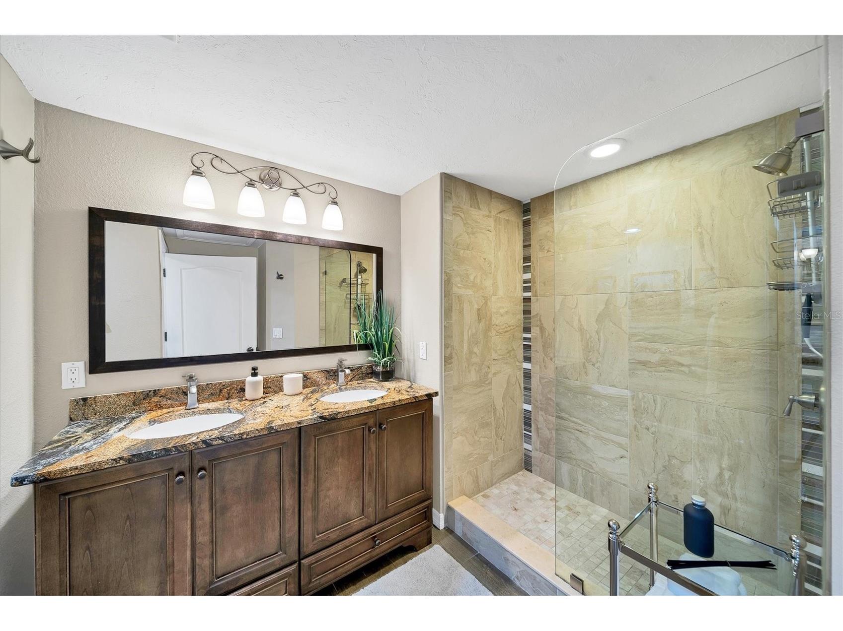 3401 54th Drive W #202 Bradenton FL 34210 A4696645 image18