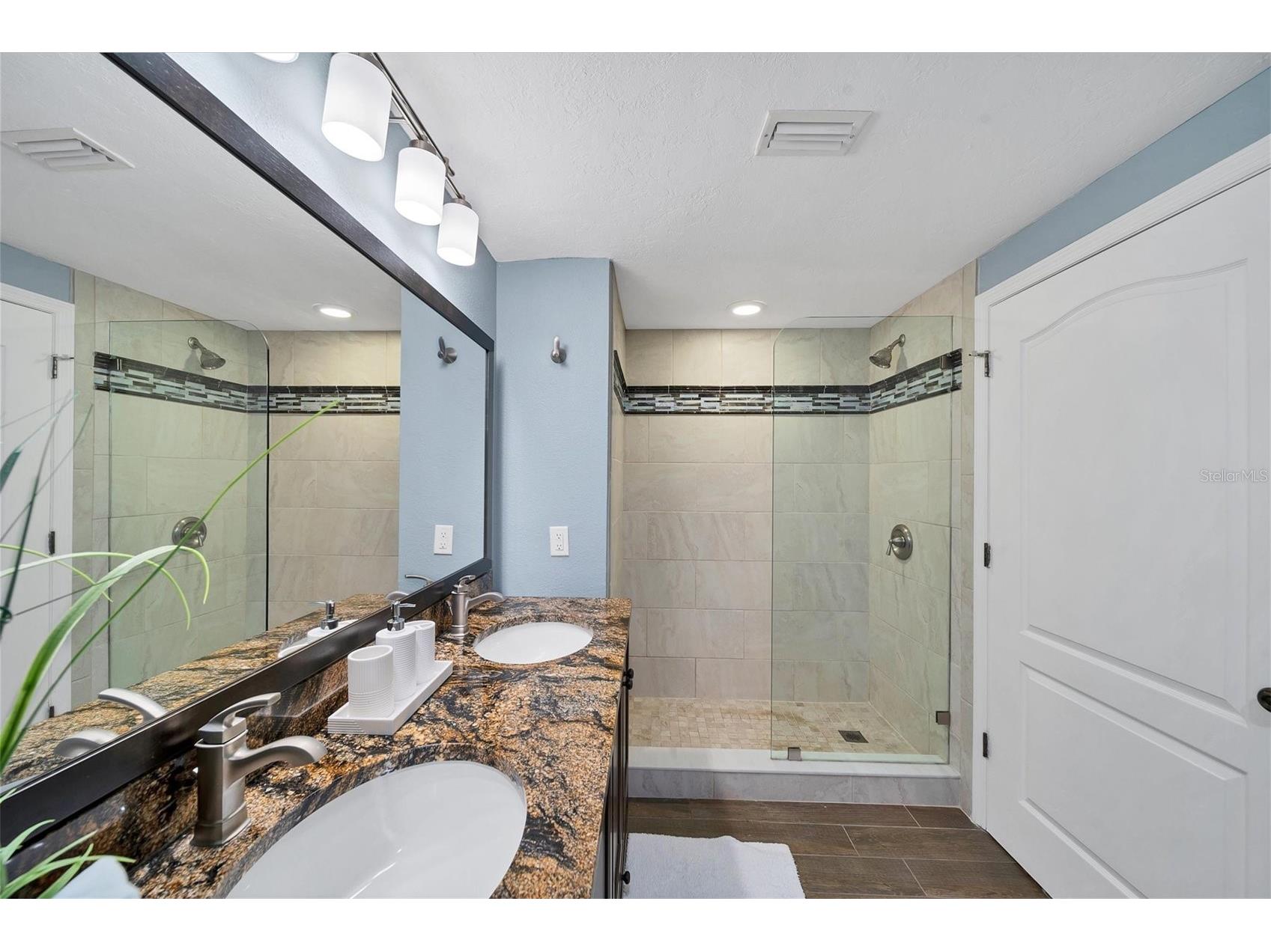 3401 54th Drive W #202 Bradenton FL 34210 A4696645 image24