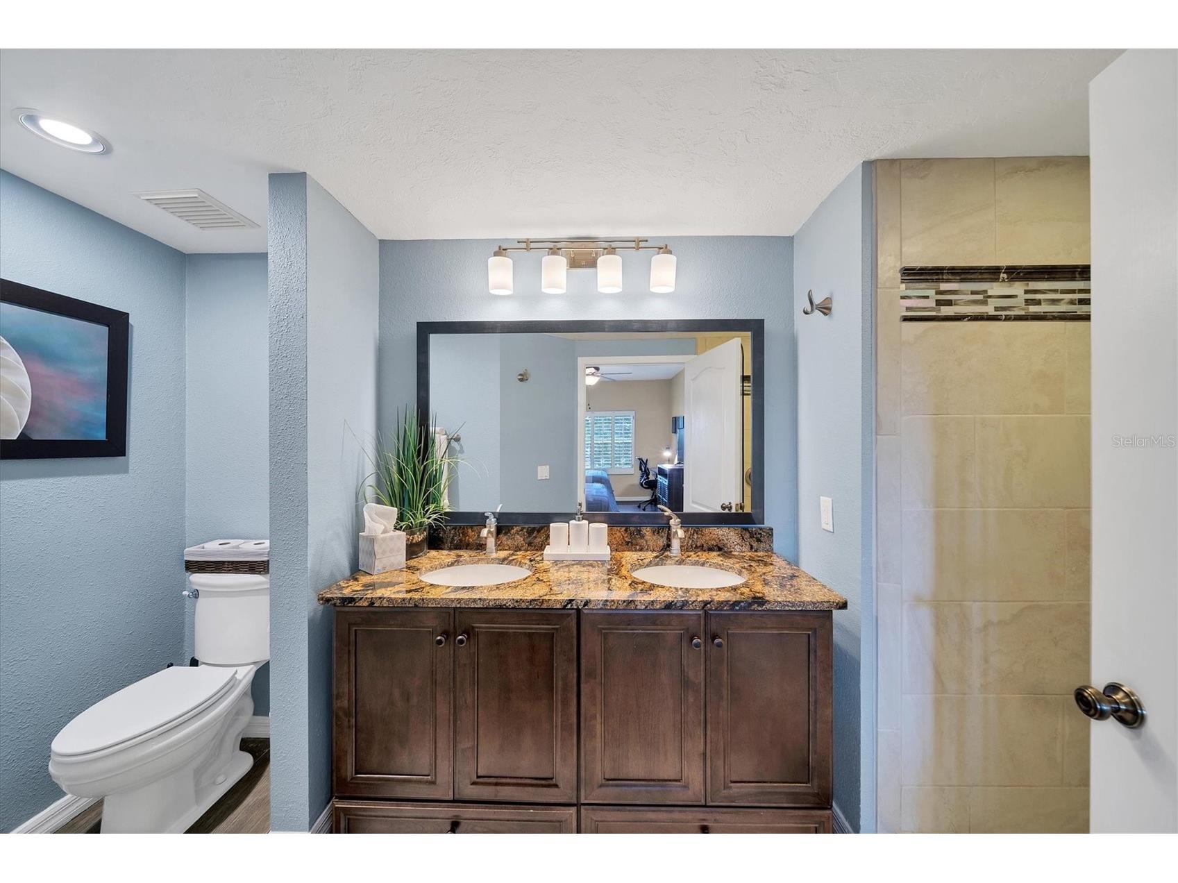 3401 54th Drive W #202 Bradenton FL 34210 A4696645 image25
