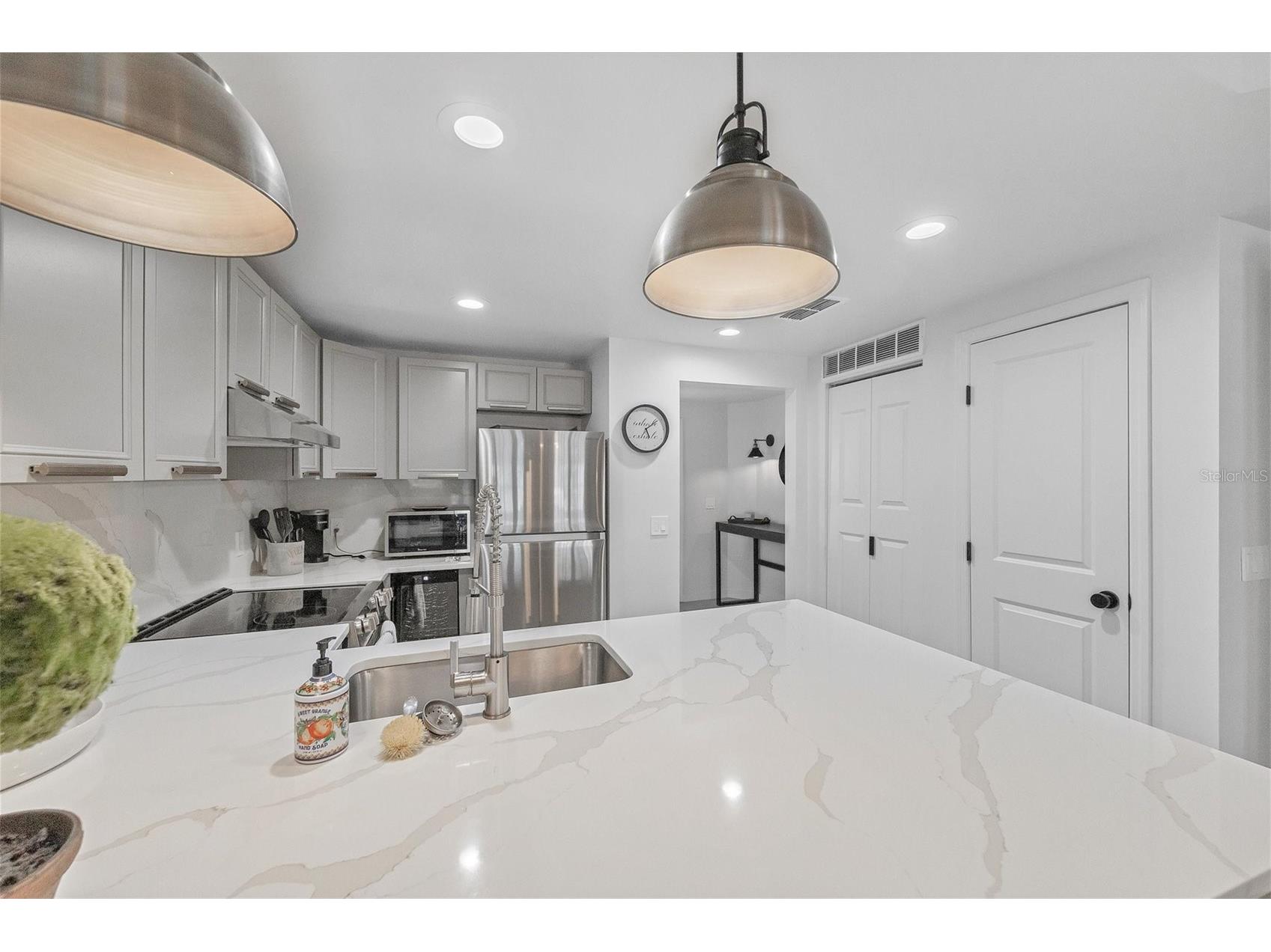 3401 54th Drive W #203 Bradenton FL 34210 A4689792 image14