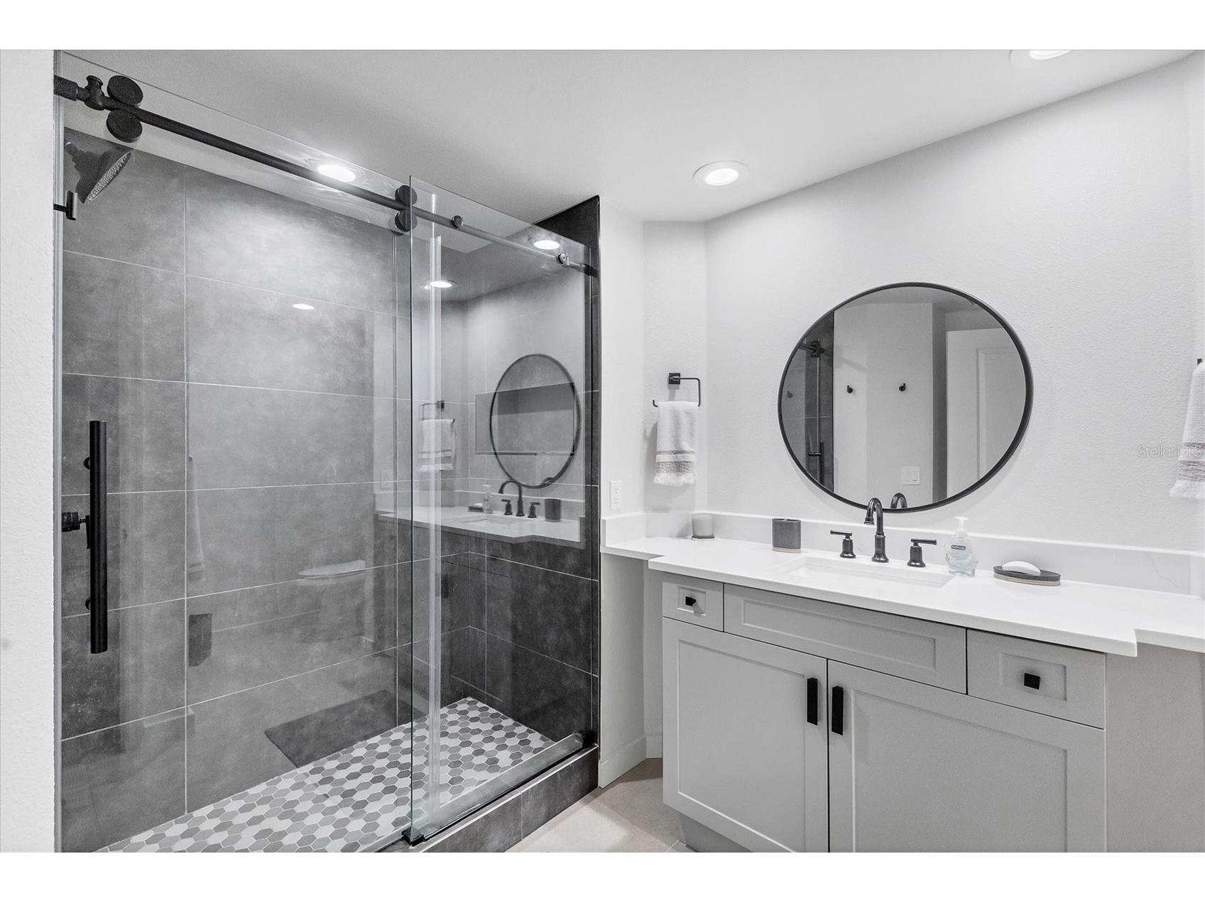 3401 54th Drive W #203 Bradenton FL 34210 A4689792 image20