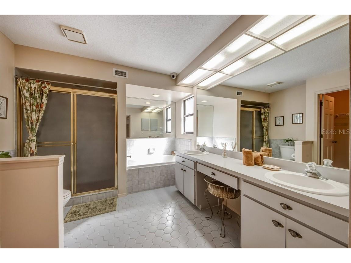 3401 Avenida Madera #B Bradenton FL 34210 A4668675 image19