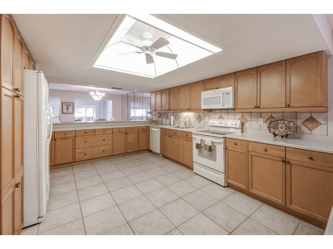 3401 Avenida Madera #B Bradenton FL 34210 A4668675 image35