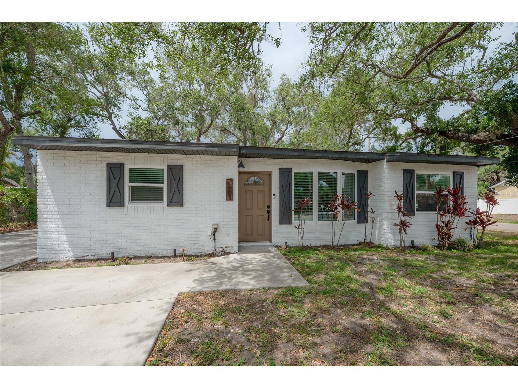 3401 W Van Buren Drive Tampa FL 33611 TB8513032 image1