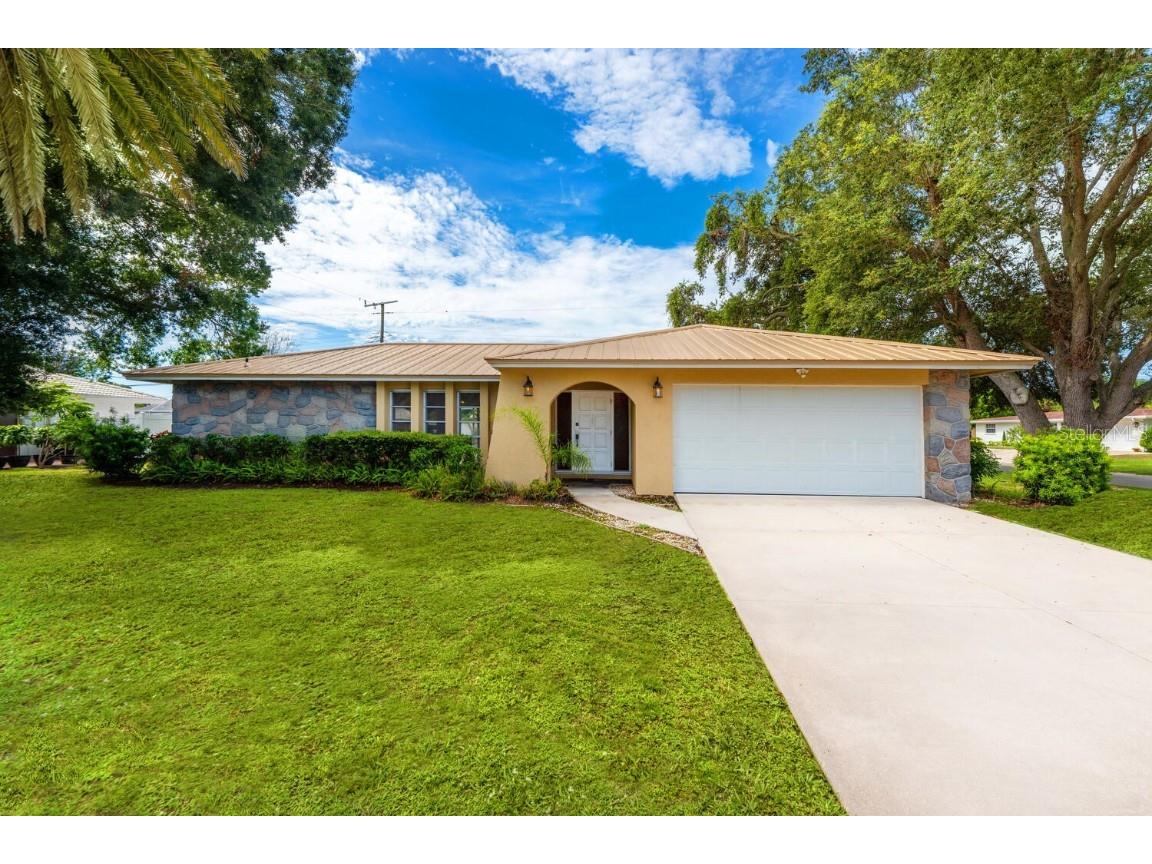 3402 Brookline Drive Sarasota FL 34239 A4577559 image1