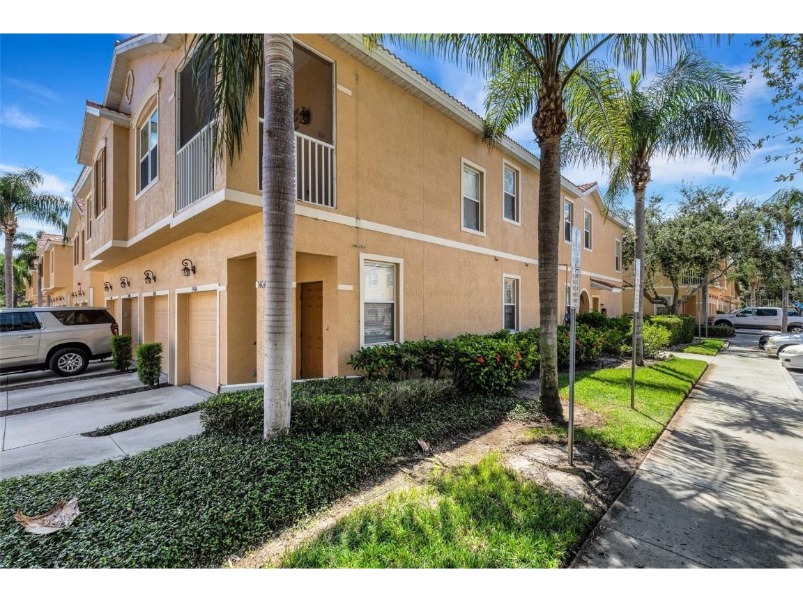 3402 Parkridge Circle #35-106 Sarasota FL 34243 A4582118 image1