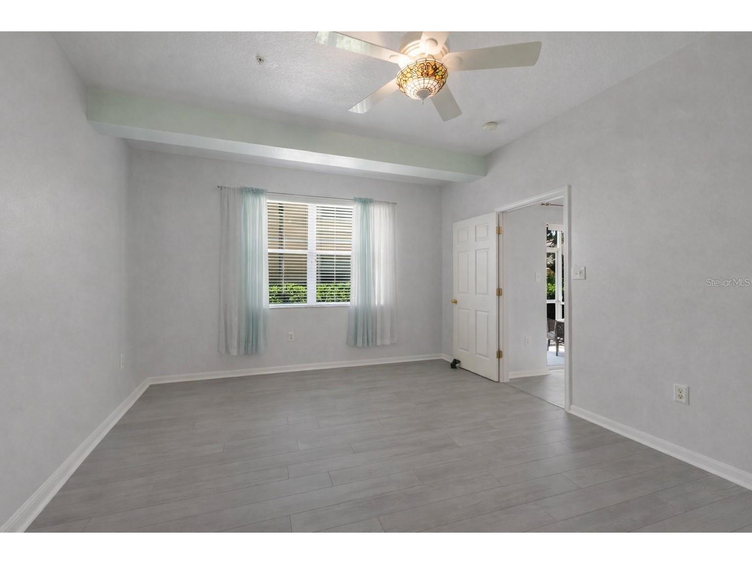 3402 Parkridge Circle Sarasota FL 34243 TB8476514 image14