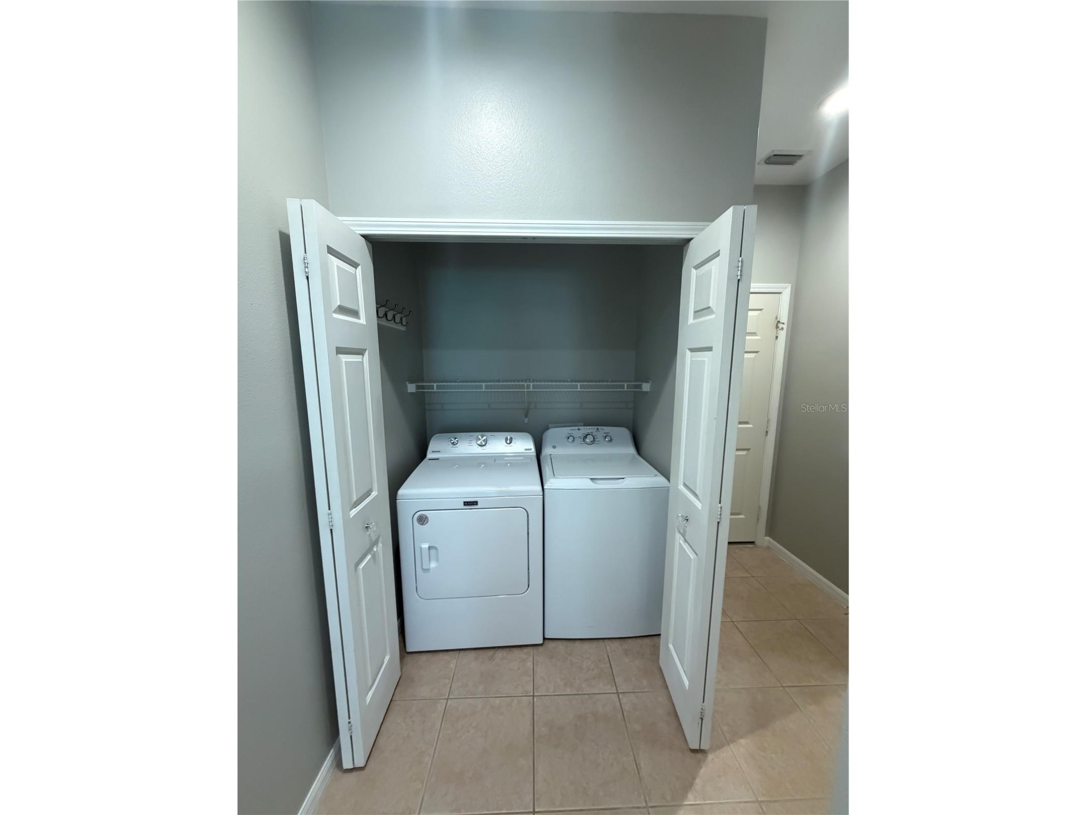 3402 Parkridge Circle Sarasota FL 34243 TB8476514 image18