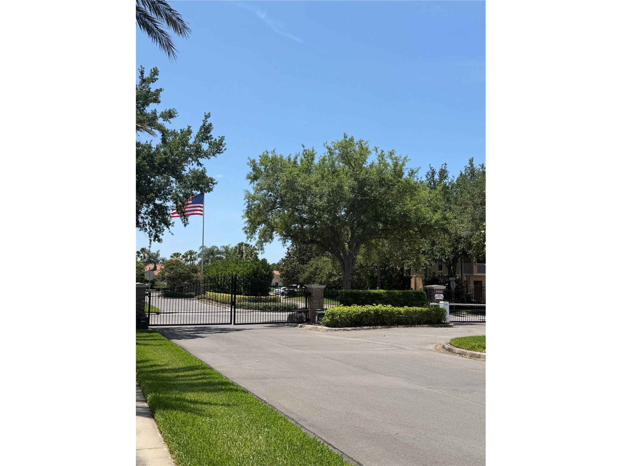 3402 Parkridge Circle Sarasota FL 34243 TB8476514 image27