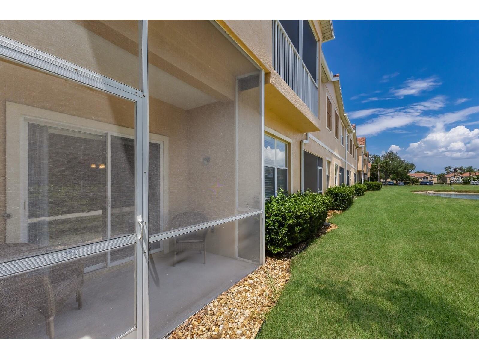 3402 Parkridge Circle Sarasota FL 34243 TB8476514 image3