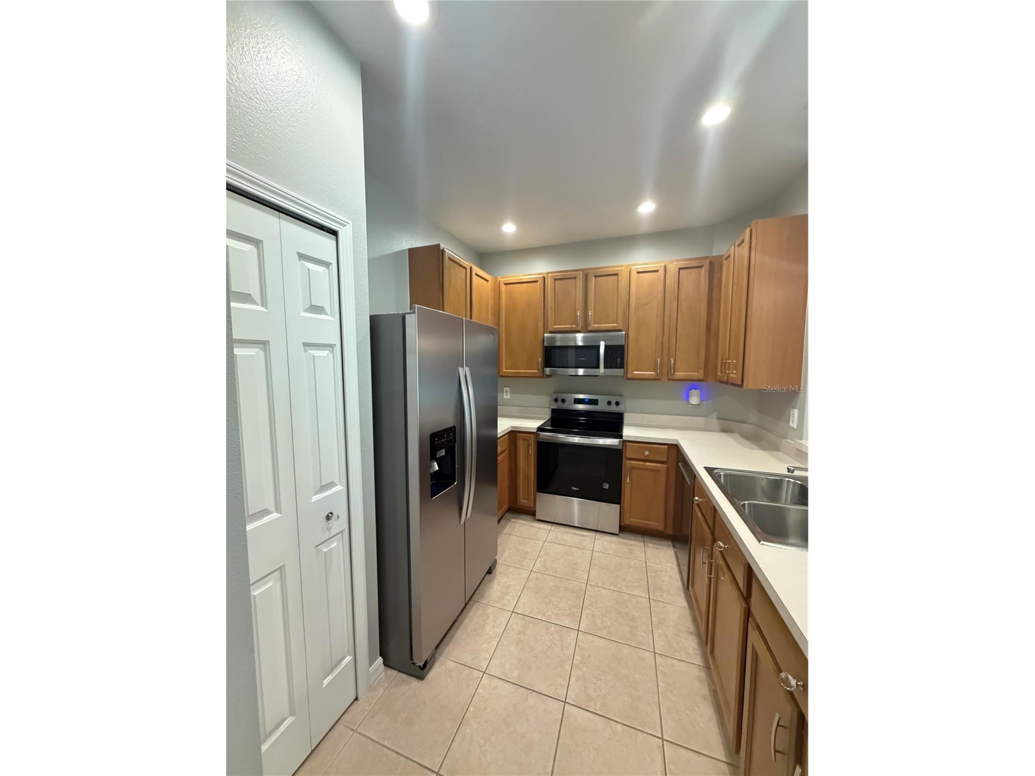 3402 Parkridge Circle Sarasota FL 34243 TB8476514 image6