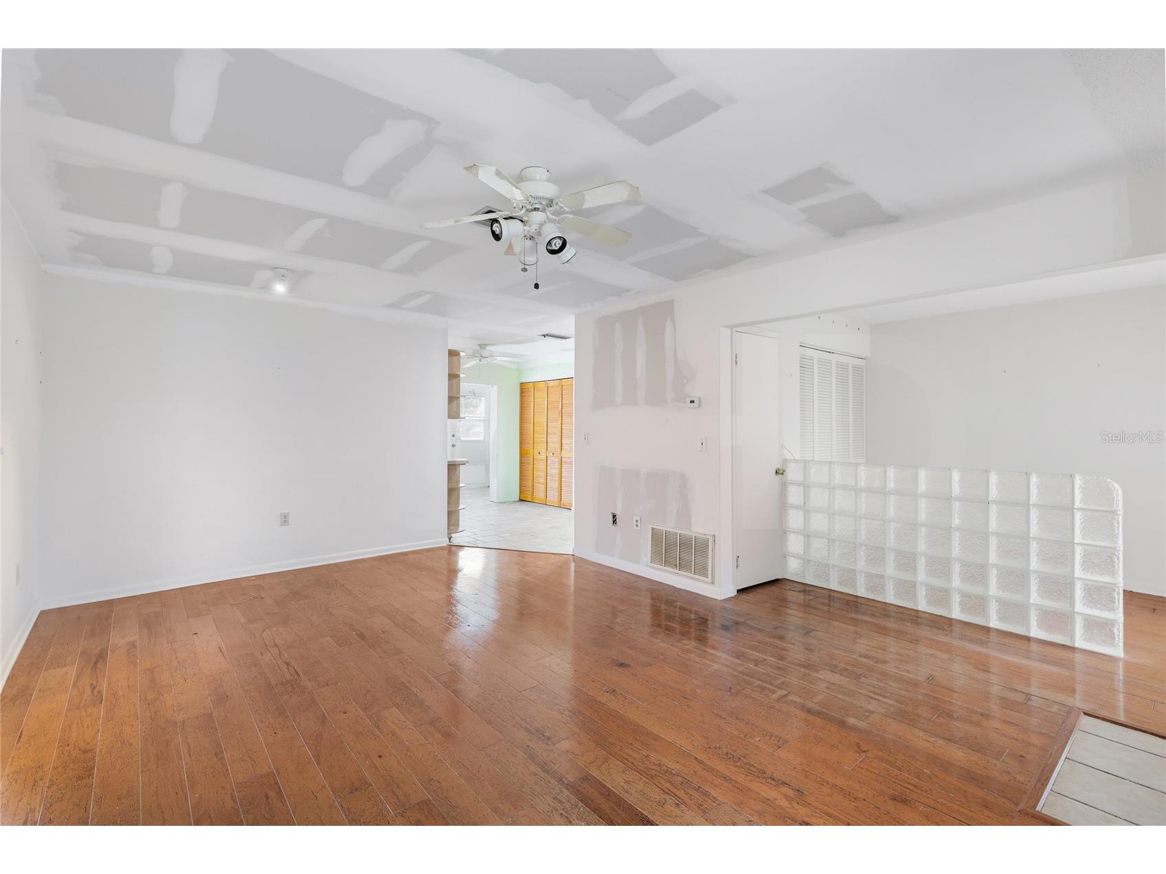 3403 41st Street W #19 Bradenton FL 34205 A4693466 image4