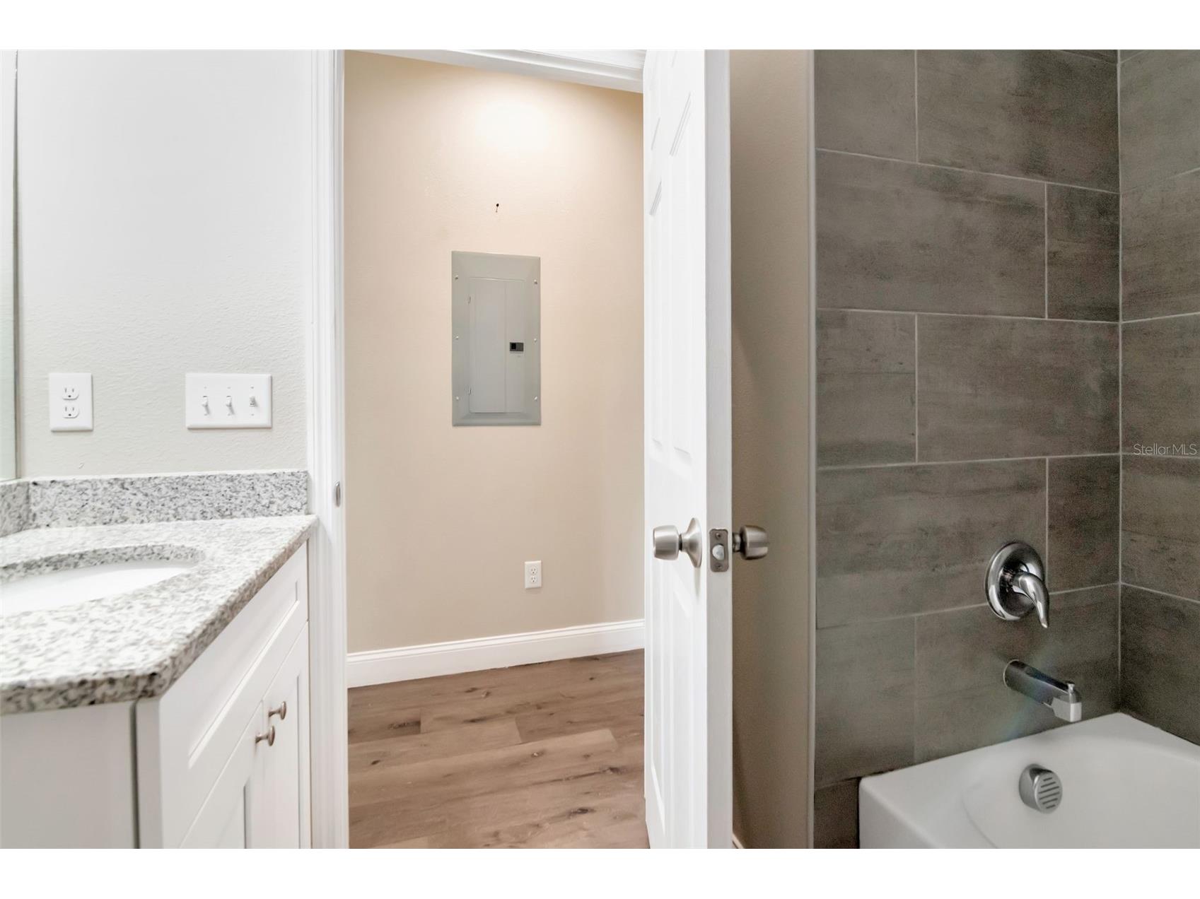 3403 N Garrison Street Tampa FL 33619 TB8507242 image16