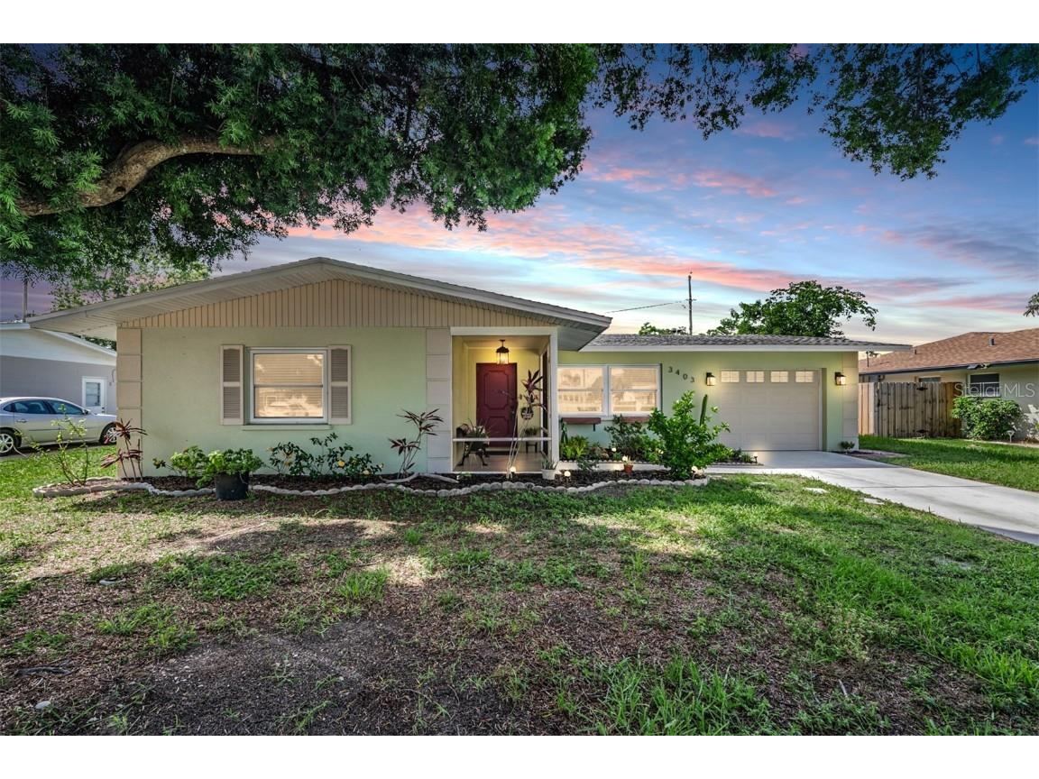 3403 York Drive W Bradenton FL 34205 W7866842 image1