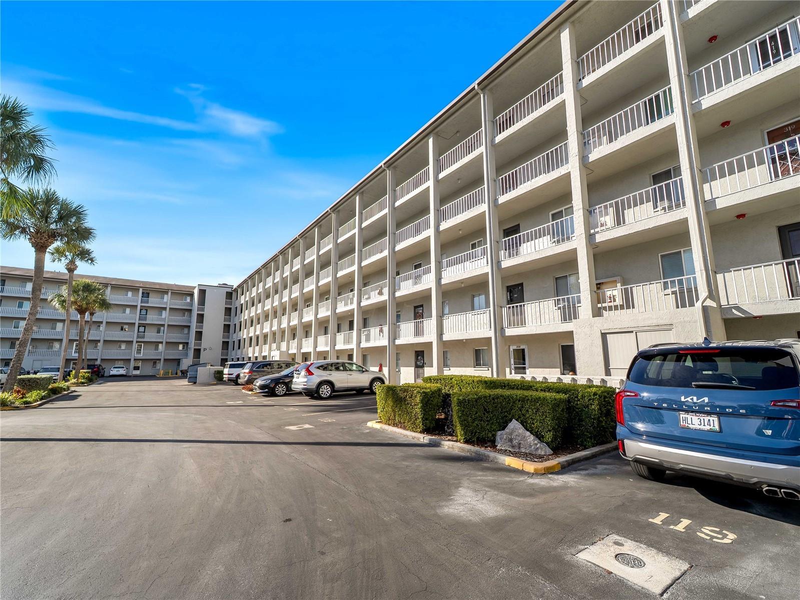 3404 Lake Bayshore Drive #315 Bradenton FL 34205 A4677147 image1