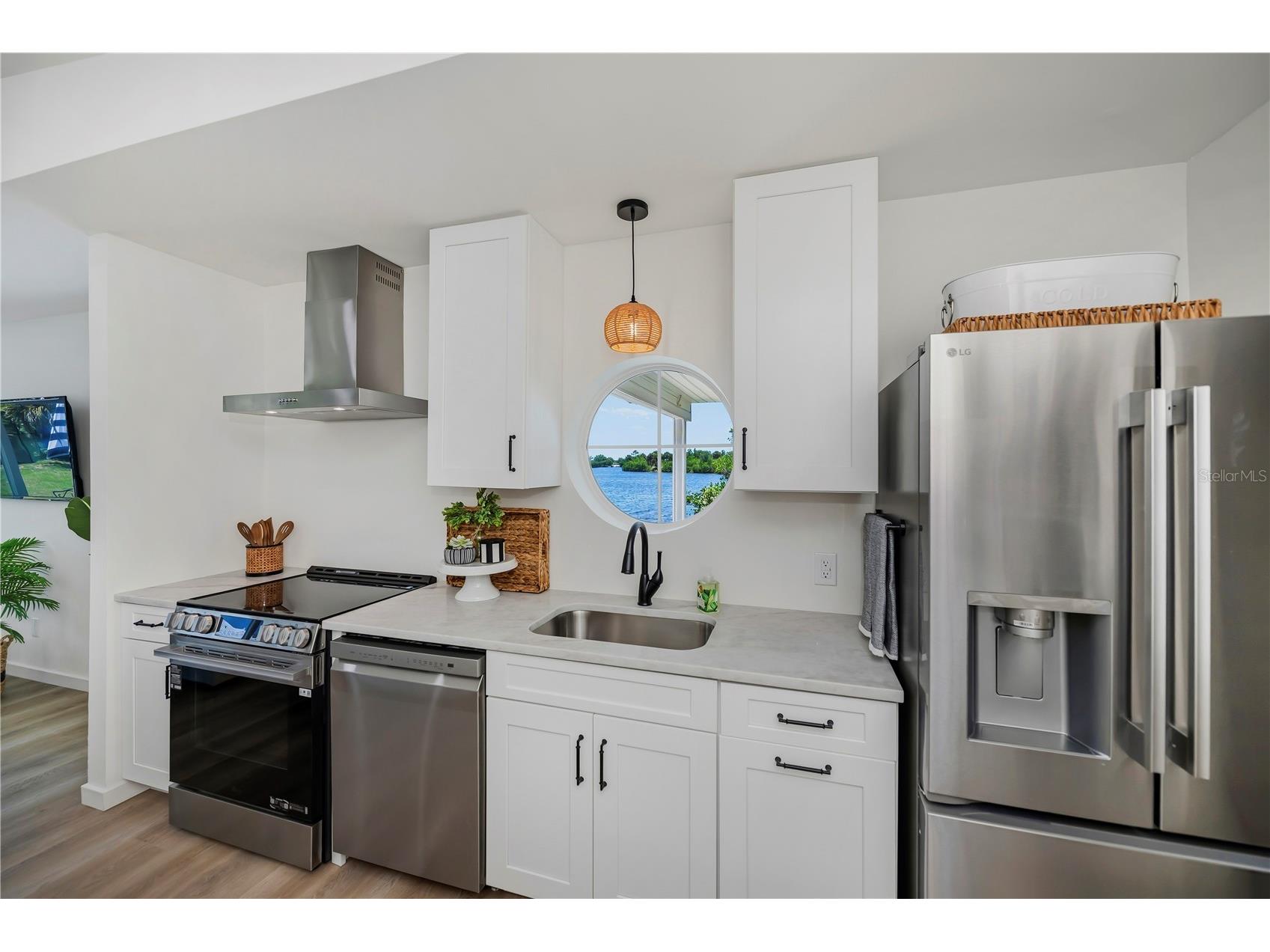 3404 Lake View Boulevard Port Charlotte FL 33948 - LITTLE ALLIGATOR CREEK C7525115 image17
