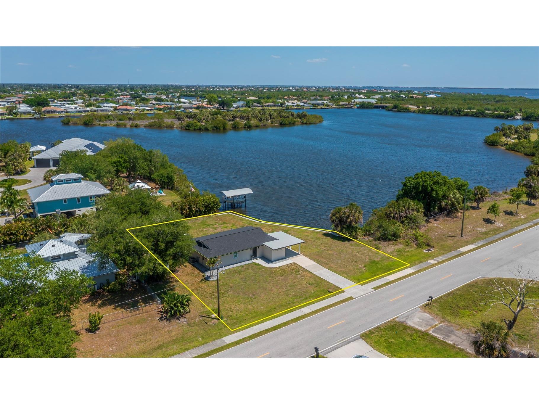 3404 Lake View Boulevard Port Charlotte FL 33948 - LITTLE ALLIGATOR CREEK C7525115 image5