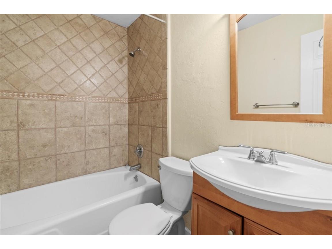 3404 NW 4th Street Gainesville FL 32609 GC532030 image15