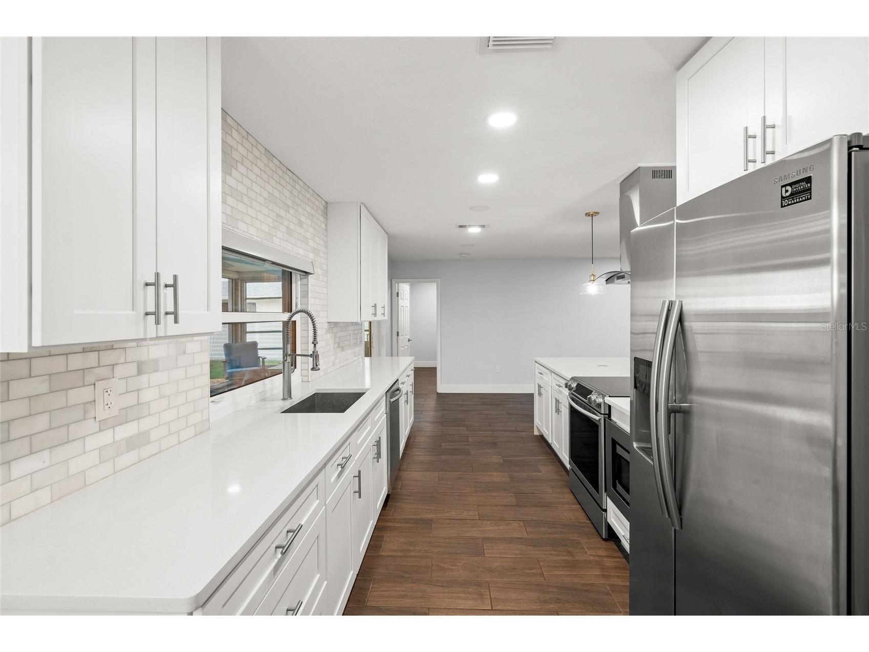 3405 S Lockwood Ridge Road Sarasota FL 34239 A4694917 image11