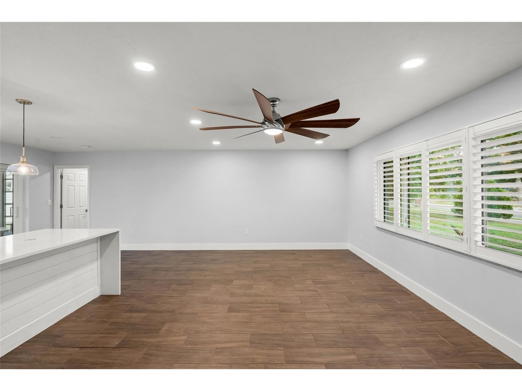 3405 S Lockwood Ridge Road Sarasota FL 34239 A4694917 image3