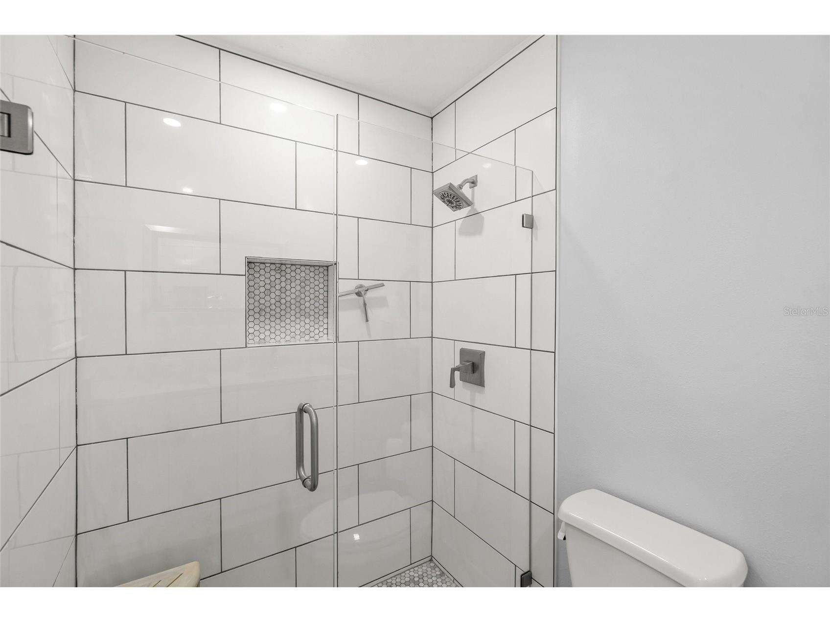 3405 S Lockwood Ridge Road Sarasota FL 34239 A4694917 image33