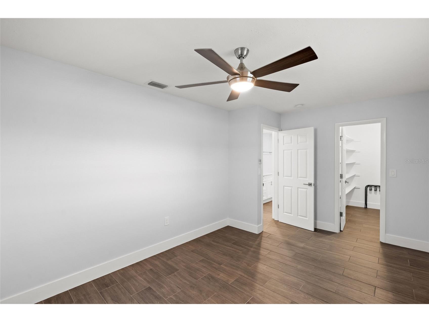 3405 S Lockwood Ridge Road Sarasota FL 34239 A4694917 image35