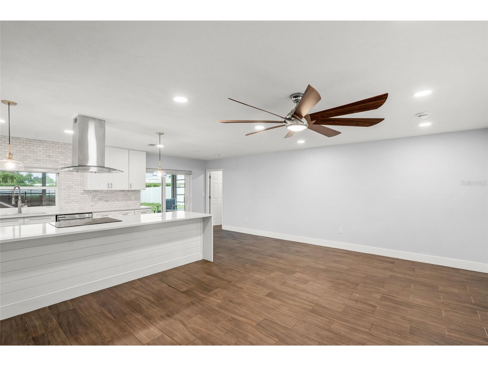 3405 S Lockwood Ridge Road Sarasota FL 34239 A4694917 image5