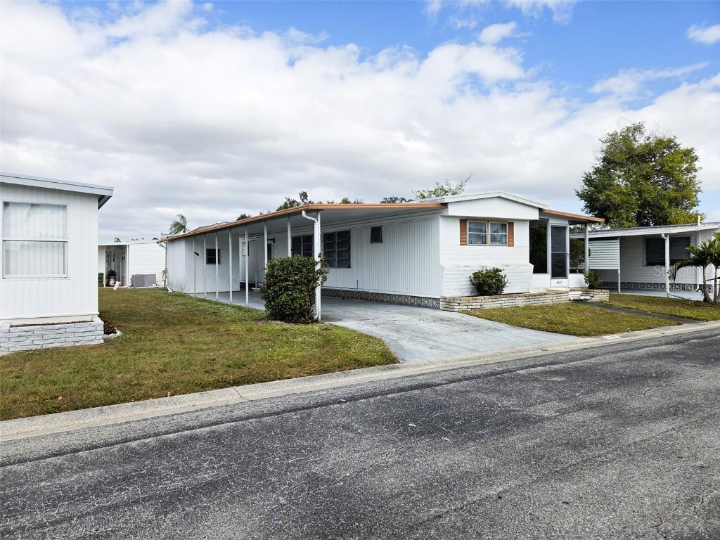 3405 Spanish Oak Terrace Sarasota FL 34237 A4673127 image2