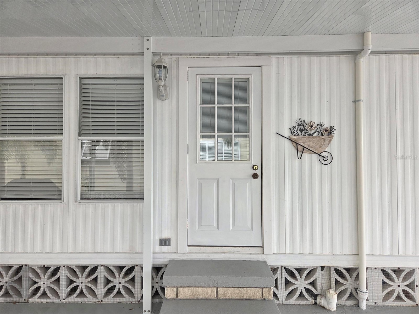 3405 Spanish Oak Terrace Sarasota FL 34237 A4673127 image4